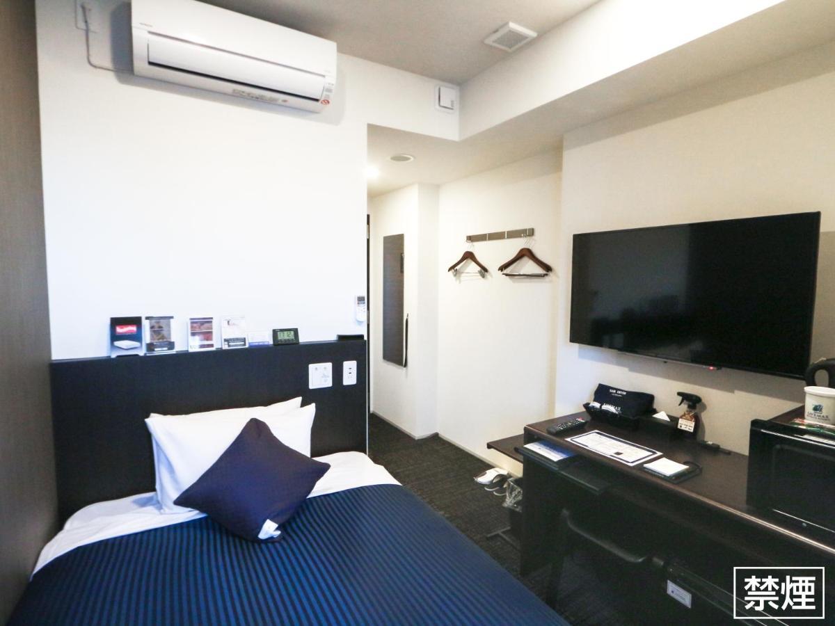 Hotel Livemax Yokohama Stadium Mae 外观 照片