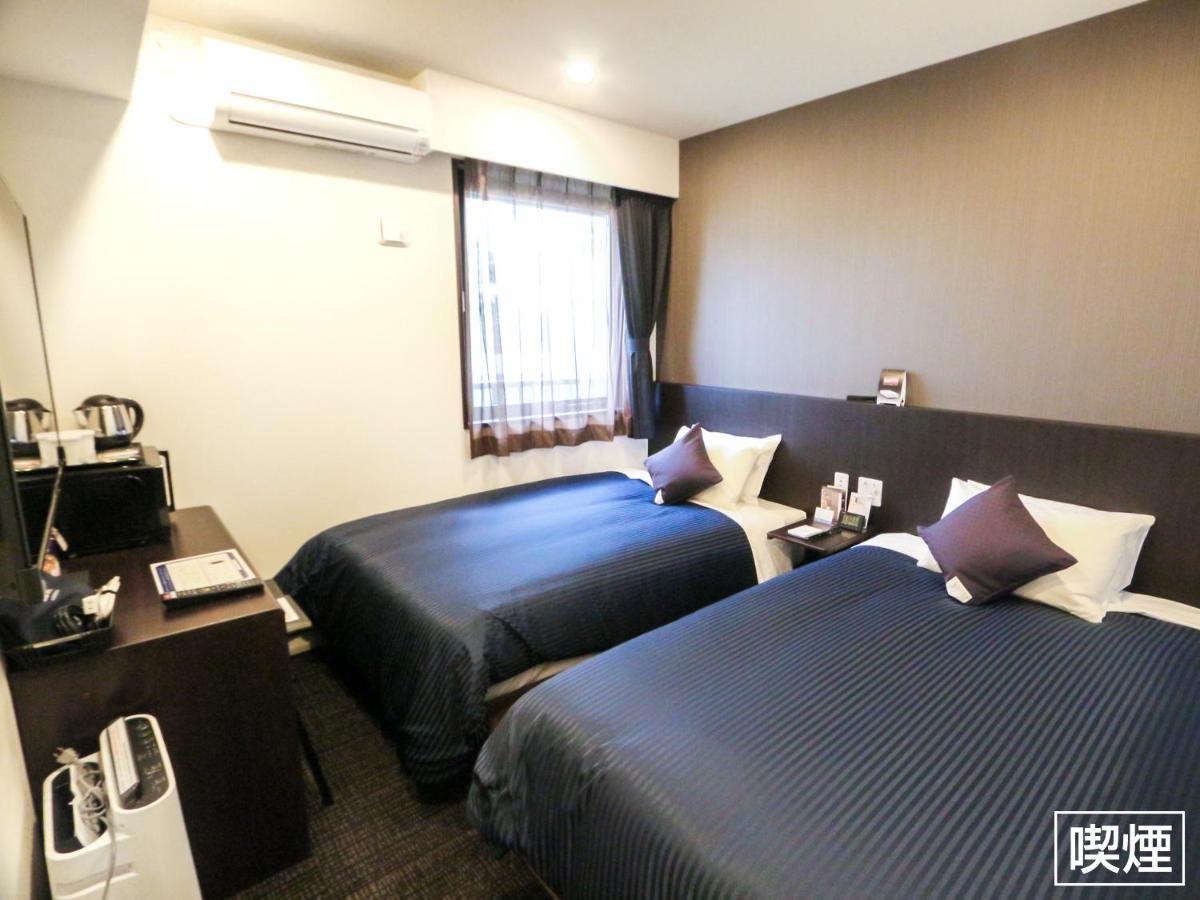 Hotel Livemax Yokohama Stadium Mae 外观 照片